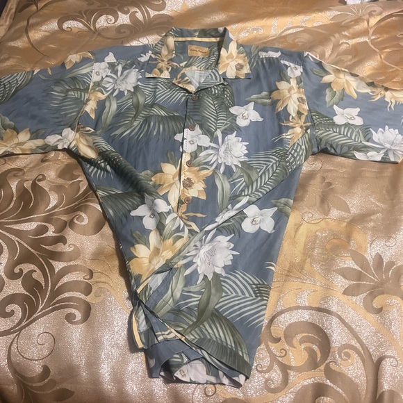 Tommy Bahama 100% Silk Men’s Large Blue Hawaiian Camo Shirt Orchid Palm Sz. L - Picture 6 of 12